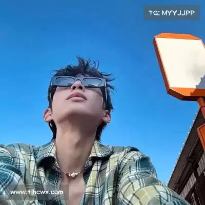 庞芯若